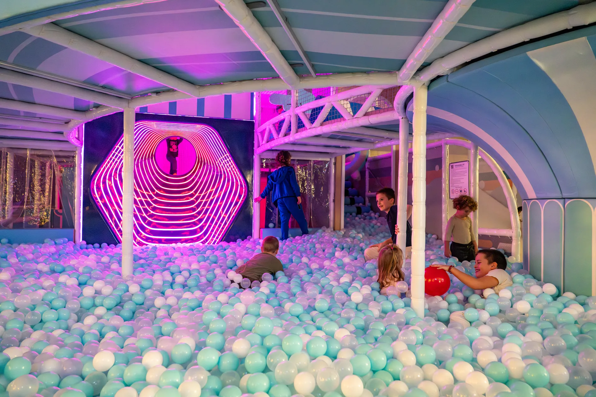 Cosmo Playroom - Ušće