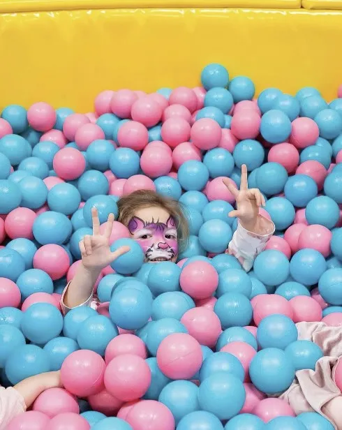 MUSEUM OF SELFIE & ILLUSIONS