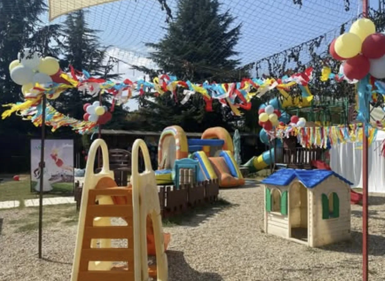Zamak Dečija Igraonica